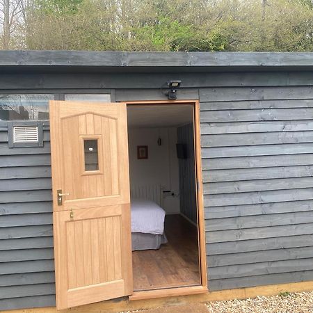 Bridport Garden Suite Экстерьер фото